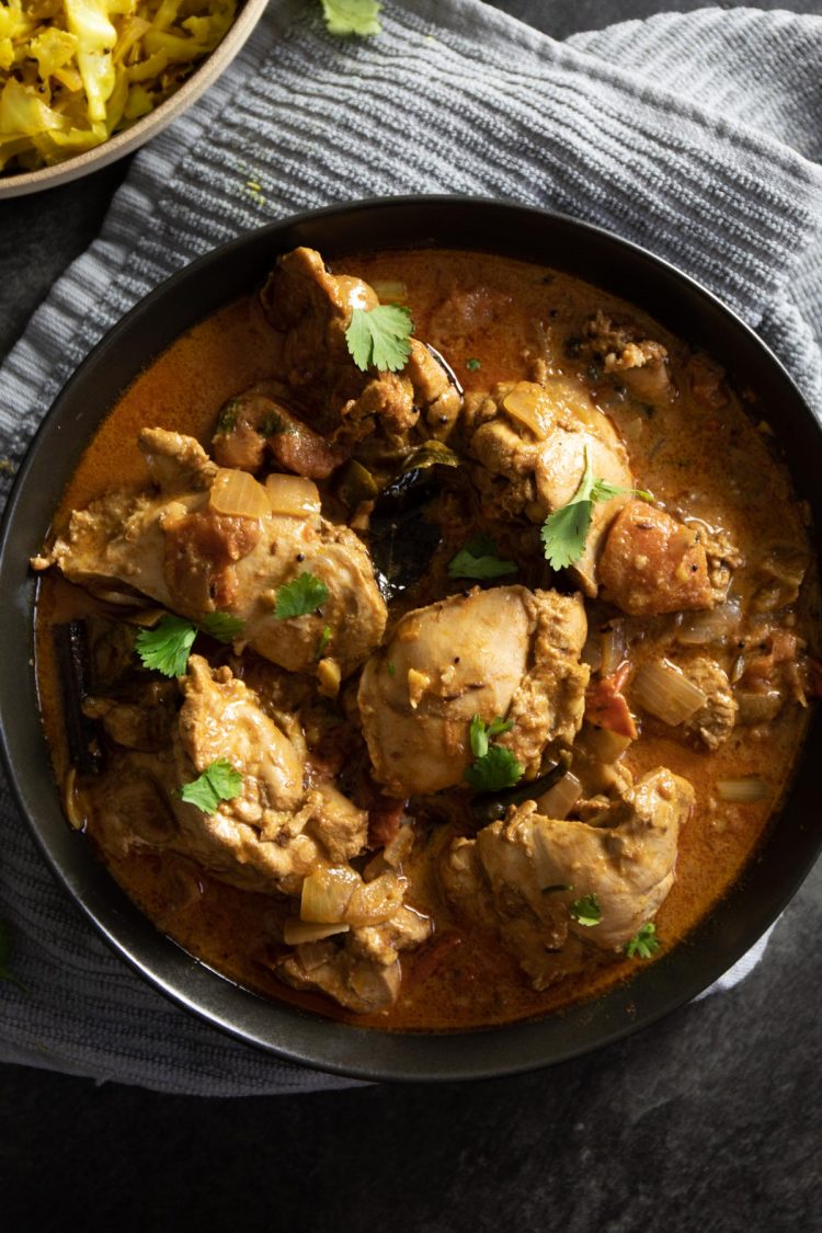 Sri Lankan Spicy Coconut Chicken Curry-3 | The Bellephant