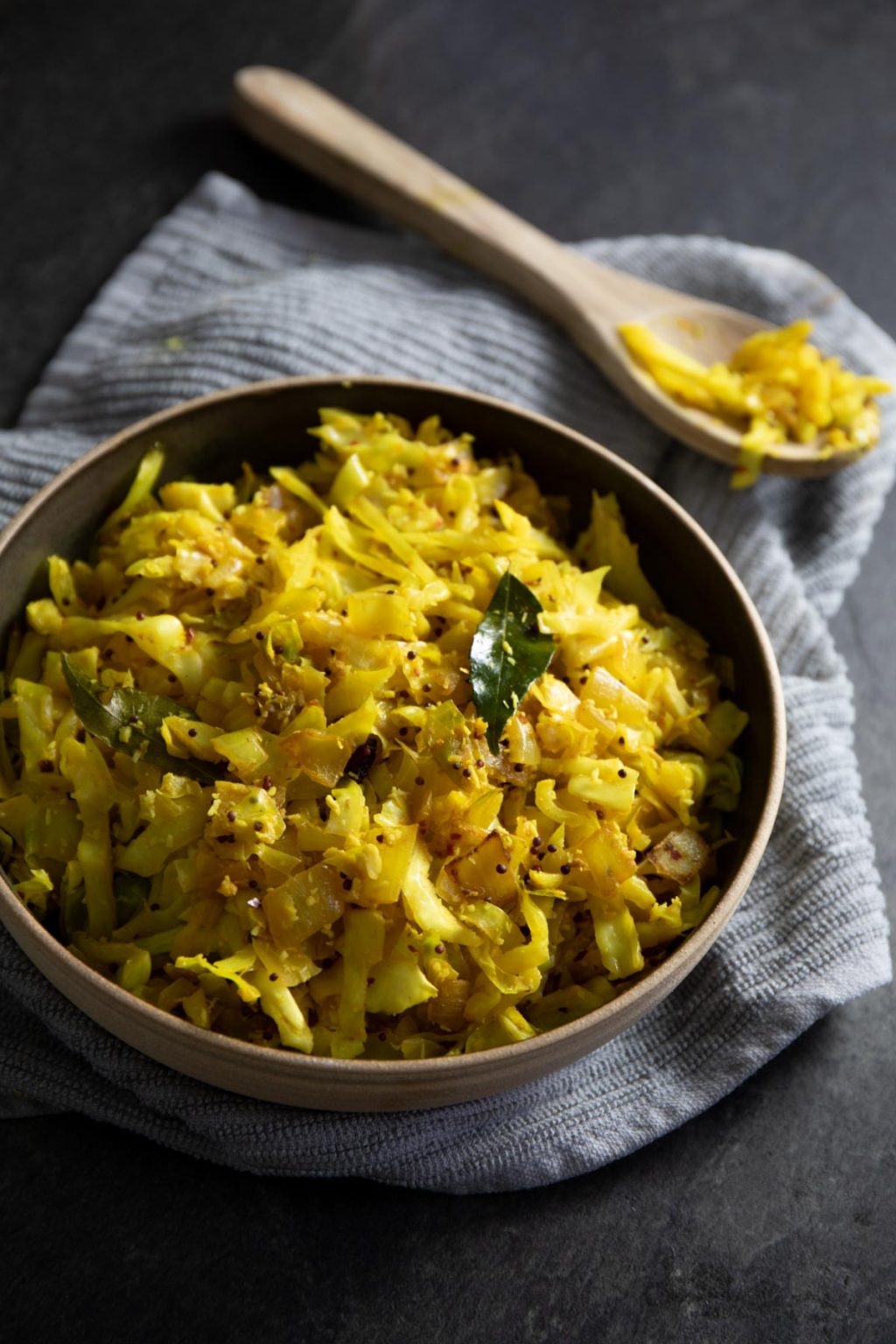 Sri Lankan Cabbage Varai (Stir Fried Cabbage) | The Bellephant